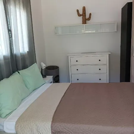 Apartament Away From *